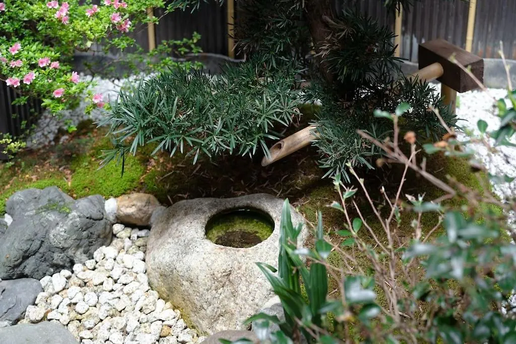 Kyoto Nijo Guest House Ichikawa Villa Japonya
